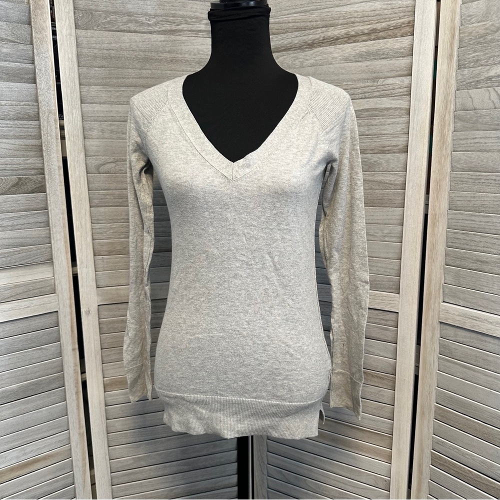American Eagle Outfitters Heather Gray Sweater
